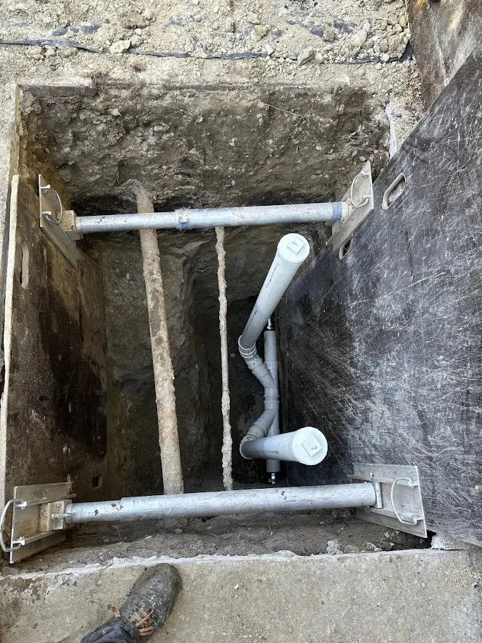 Experienced plumber completing Drain Cleaning work in Orange City